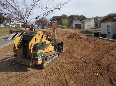 excavator canberra|digger hire canberra.